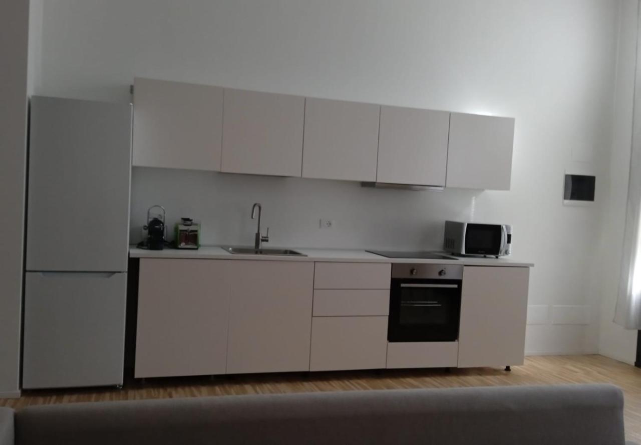 Апартаменты Open Space3 D'Apulia 11 Милан Экстерьер фото