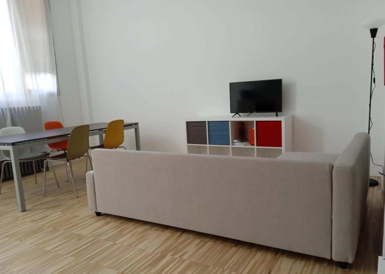 Апартаменты Open Space3 D'Apulia 11 Милан Экстерьер фото