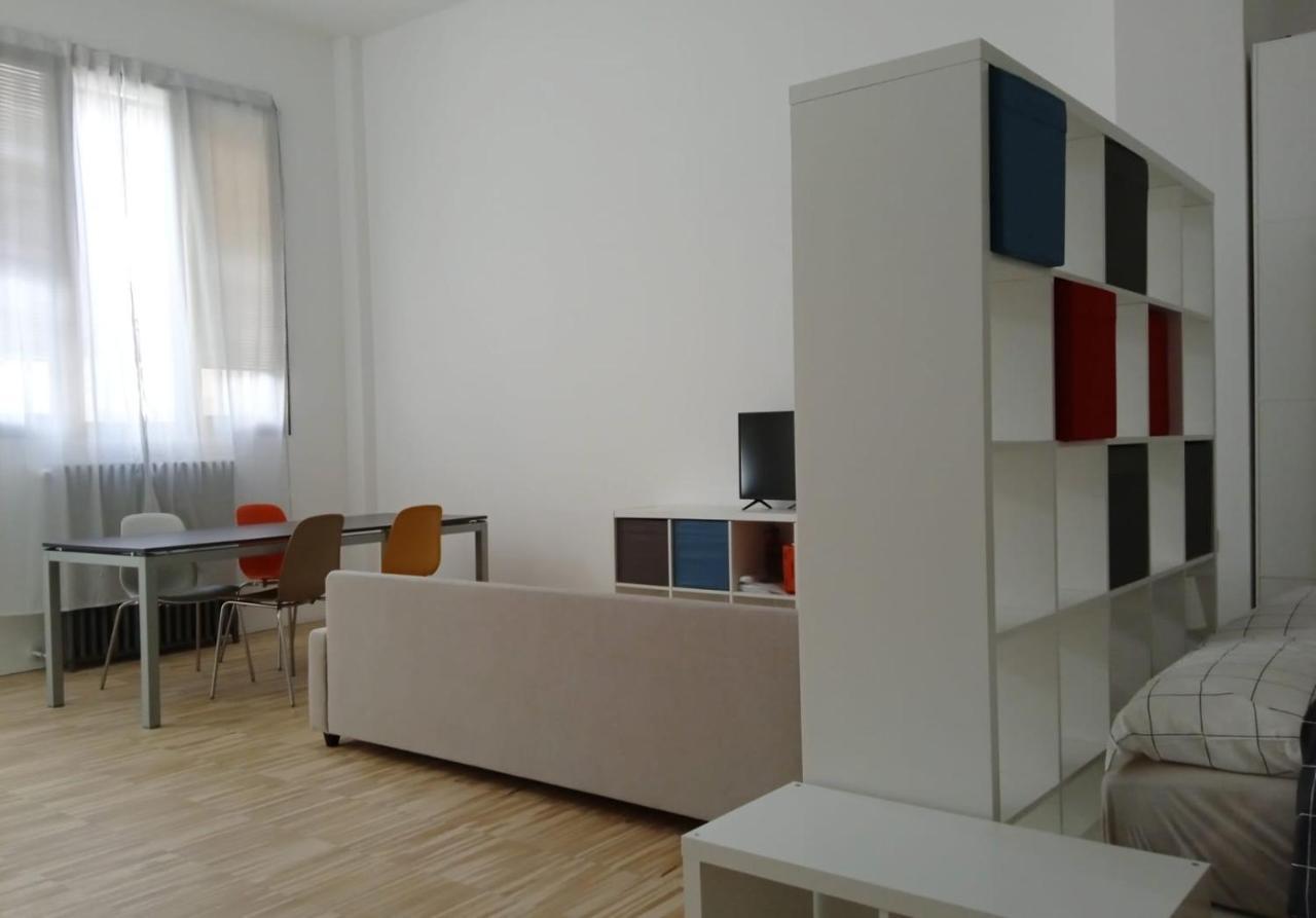 Апартаменты Open Space3 D'Apulia 11 Милан Экстерьер фото